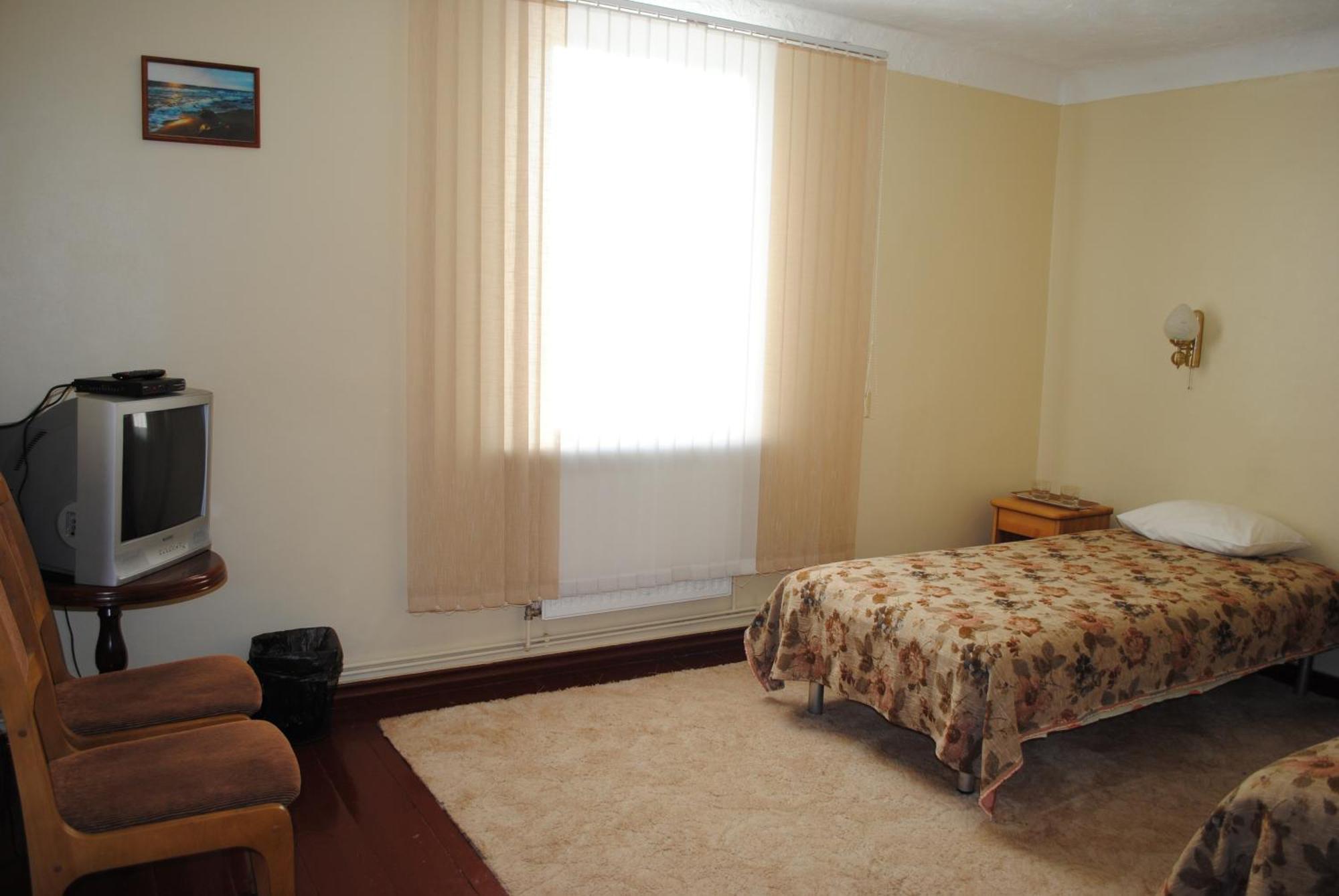 Meteorits Hotel สมิลเตเน ภายนอก รูปภาพ