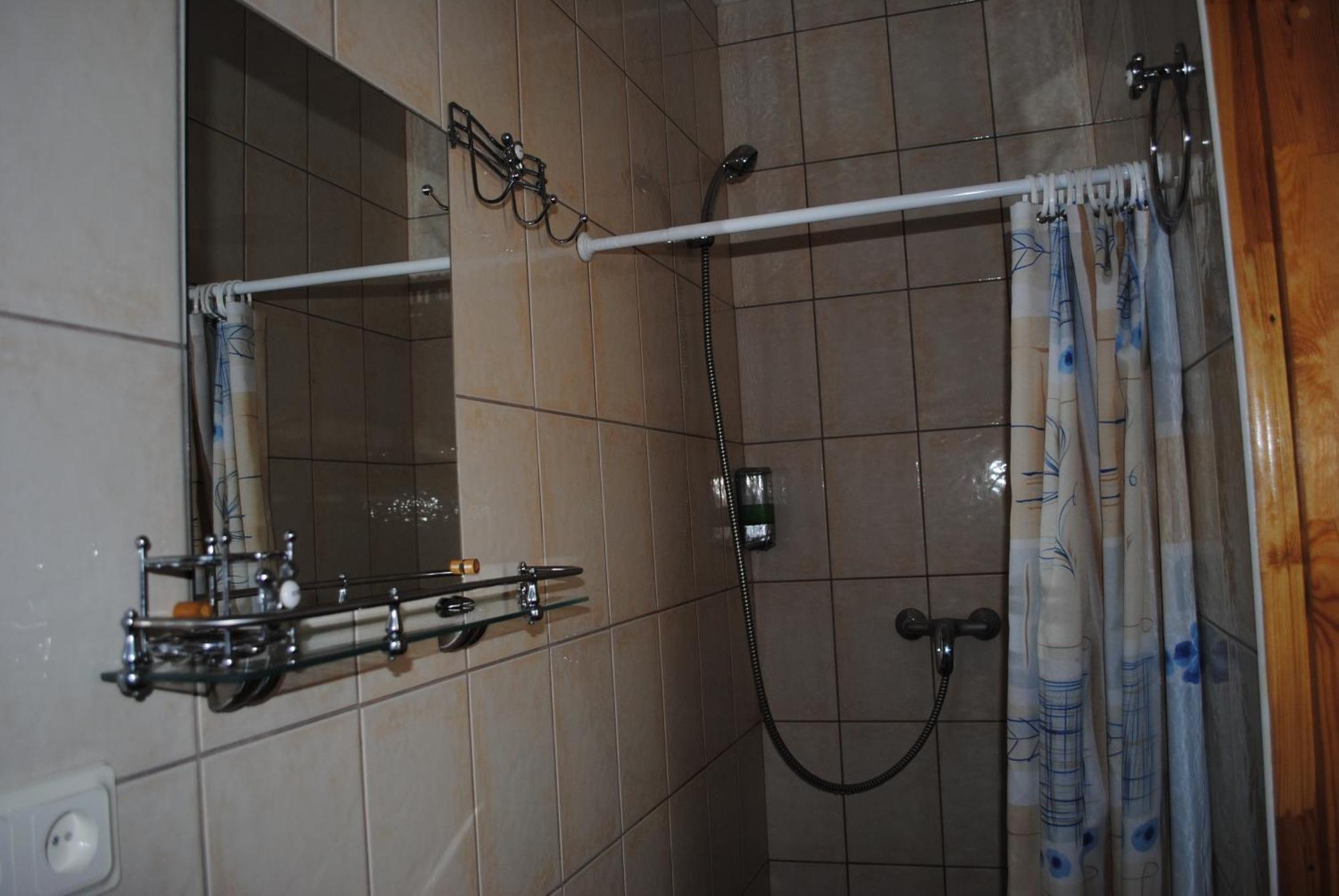Meteorits Hotel สมิลเตเน ภายนอก รูปภาพ
